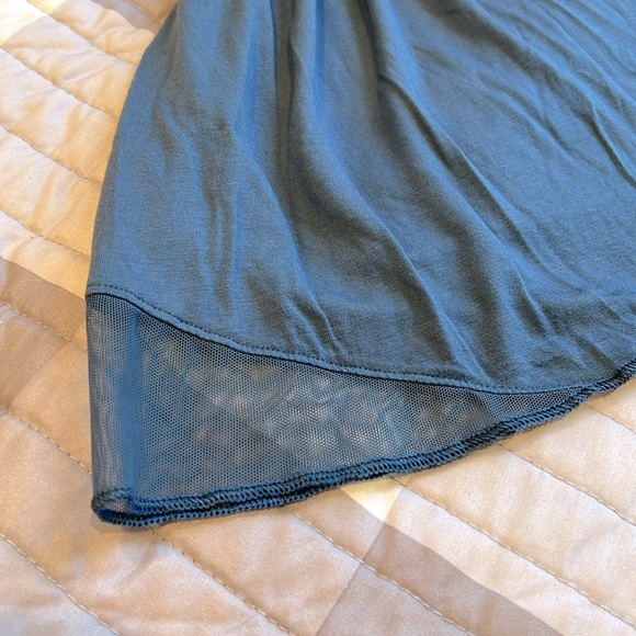 💙 Victoria’s Secret Denim Blue Soft Cotton & Mesh Slip in size Small! - Picture 6 of 7